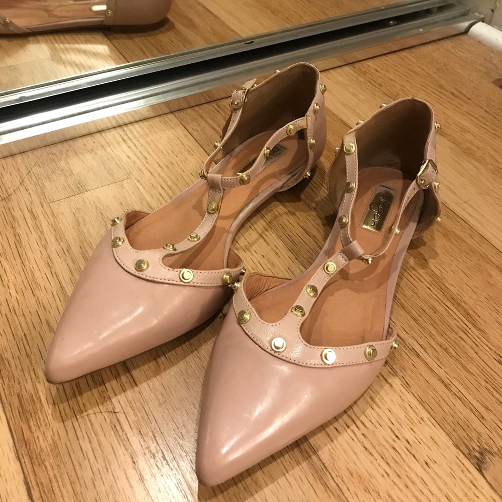 Stud flats nude
